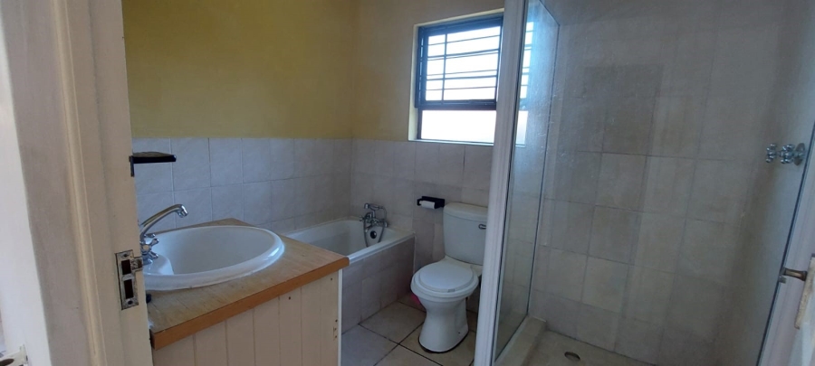 2 Bedroom Property for Sale in East Bank Eastern Cape